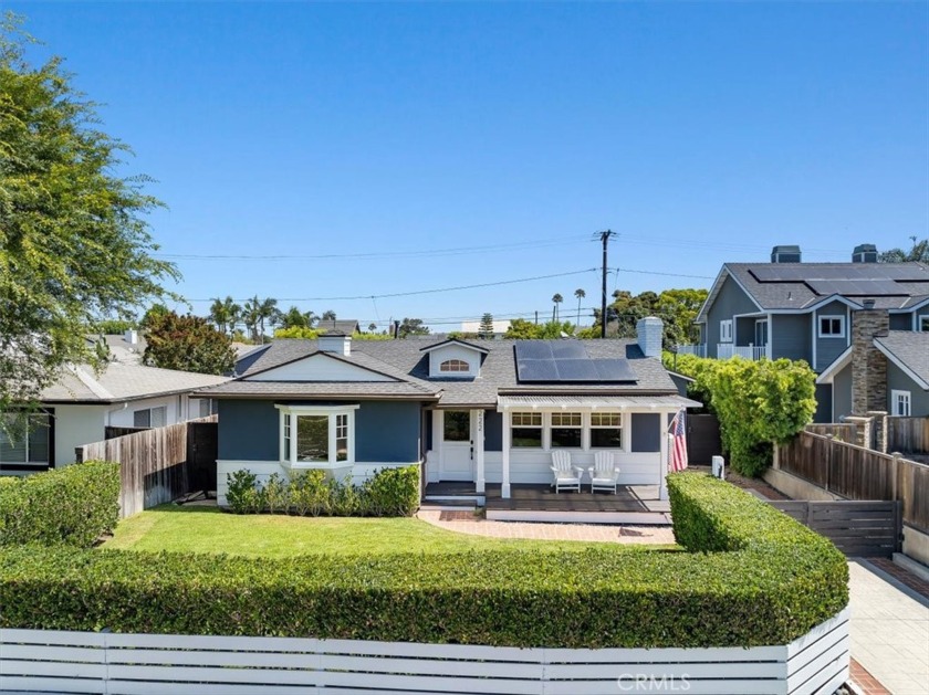 Welcome to 222 Broadway, a charming remodeled 3-bedroom, 2-bath - Beach Home for sale in Costa Mesa, California on Beachhouse.com