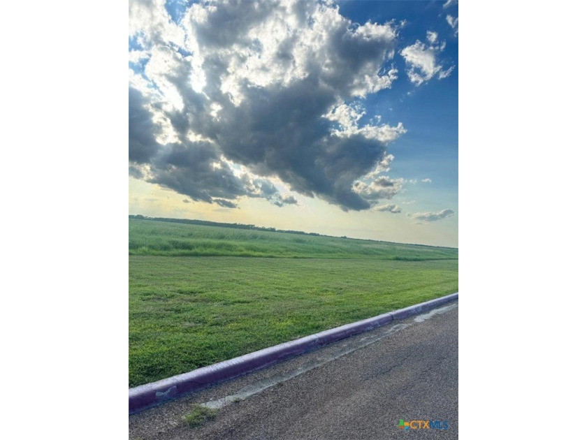 Unrestricted commercial or residential property. 40.11 - Beach Commercial for sale in Port Lavaca, Texas on Beachhouse.com