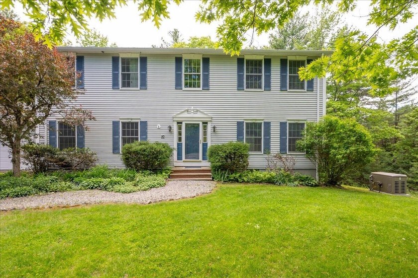 Located at the end of a quiet cul-de-sac, this 1994 colonial - Beach Home for sale in Rockport, Maine on Beachhouse.com