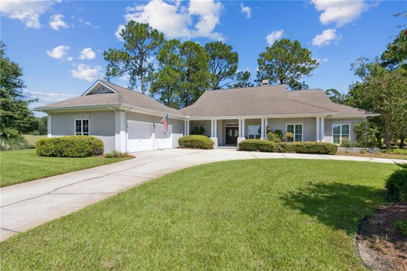 Welcome to 564 Cardinal Circle in the prestigious gated - Beach Home for sale in Saint Marys, Georgia on Beachhouse.com
