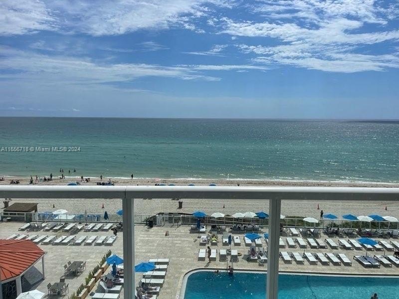 Ideal furnished studio at Marco Polo Beach resort with balcony - Beach Condo for sale in Sunny Isles Beach, Florida on Beachhouse.com