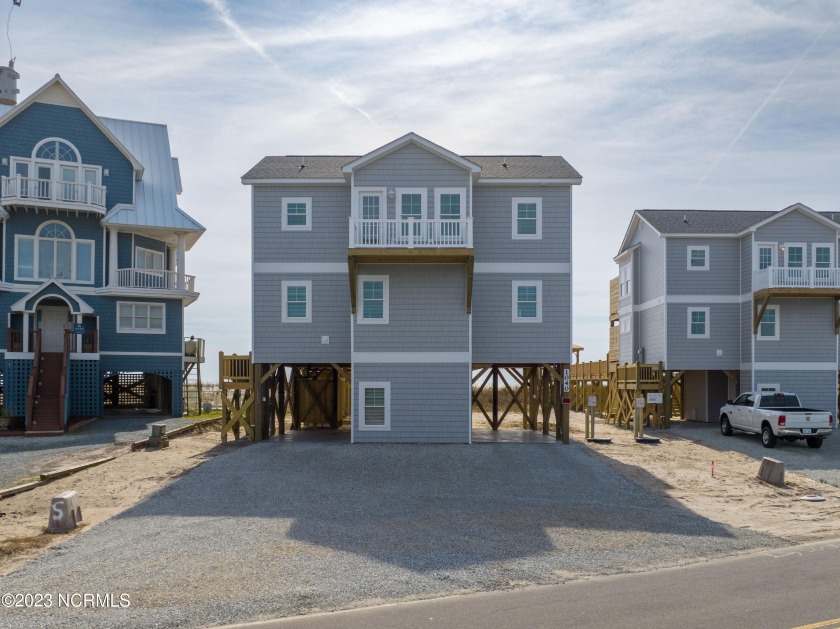 Fabulous 4 bedroom, 3 bath oceanfront home. This reverse floor - Beach Home for sale in North Topsail Beach, North Carolina on Beachhouse.com