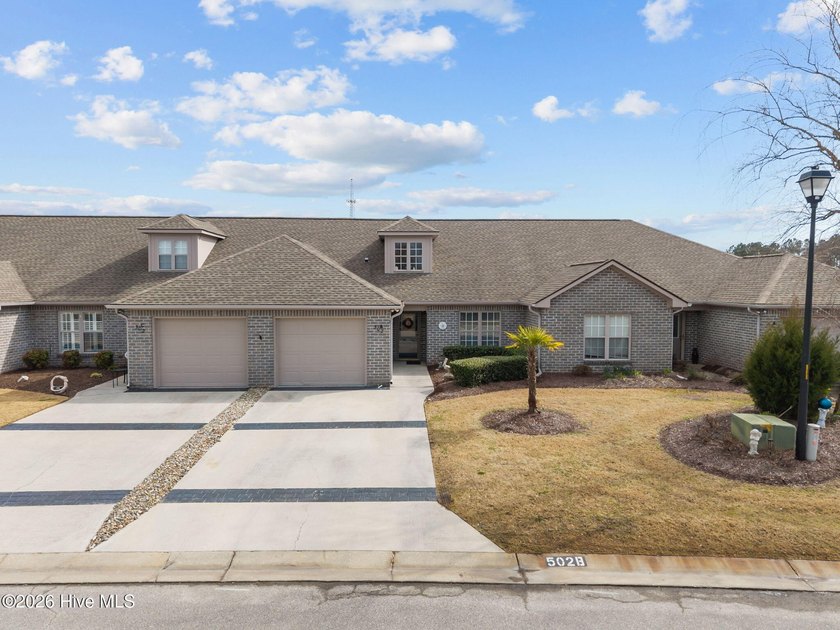 This 2-bedroom, 2-bathroom townhome is being offered for the - Beach Townhome/Townhouse for sale in Hampstead, North Carolina on Beachhouse.com