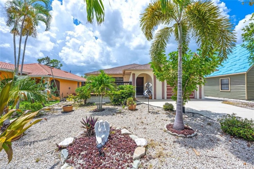 Popular NAPLES PARK beach community home. WEST of 41, on high - Beach Home for sale in Naples, Florida on Beachhouse.com