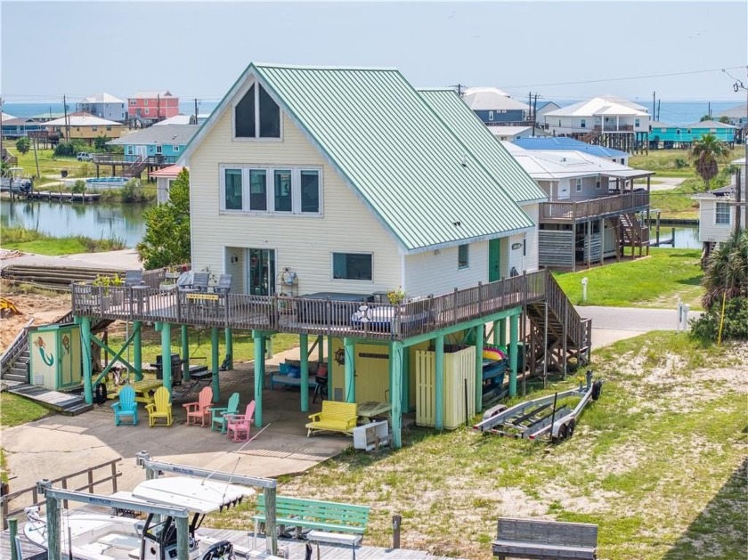 Charming Waterfront Oasis with Breathtaking Sunrises  Sunsets - Beach Home for sale in Dauphin Island, Alabama on Beachhouse.com