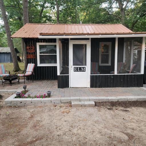 Beautifully remodeled log cabin located just 5 miles north of - Beach Condo for sale in East Tawas, Michigan on Beachhouse.com