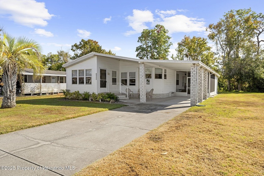 Enjoy the natural beauty of Florida's Nature Coast with carefree - Beach Home for sale in Spring Hill, Florida on Beachhouse.com