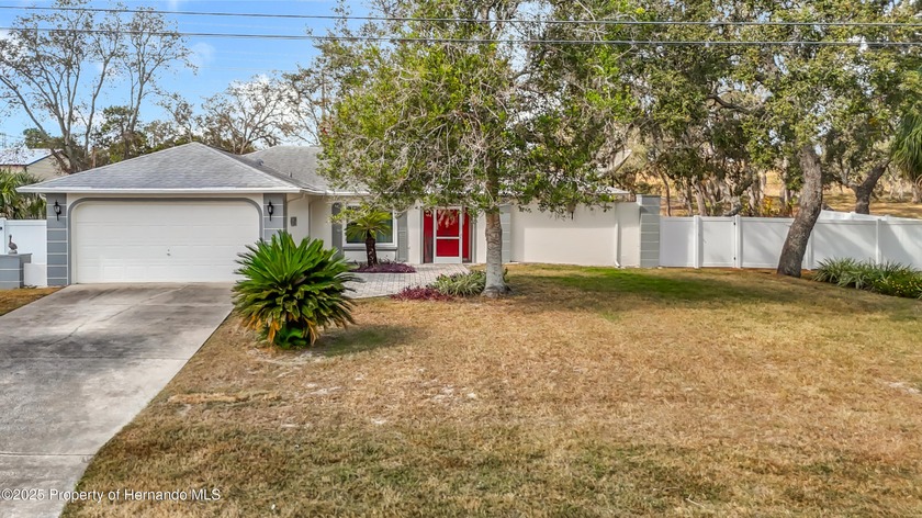 PROFESSIONAL PHOTOS AND VIDEOS COMING ON FRIDAY. Stunning pool - Beach Home for sale in Spring Hill, Florida on Beachhouse.com
