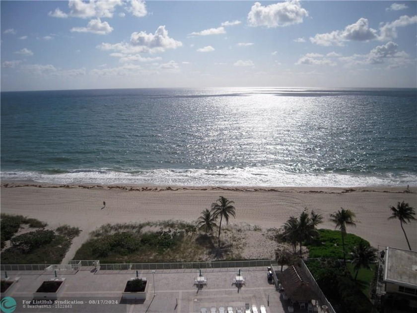 DIRECT OCEAN VIEWS SPACIOUS 3 BEDROOMS 2.5 BATHS WITH 3 - Beach Condo for sale in Pompano Beach, Florida on Beachhouse.com