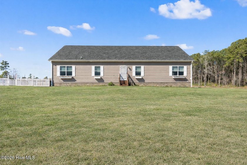 Rare Find...Acreage only minutes from Holden Beach!!! This - Beach Home for sale in Supply, North Carolina on Beachhouse.com