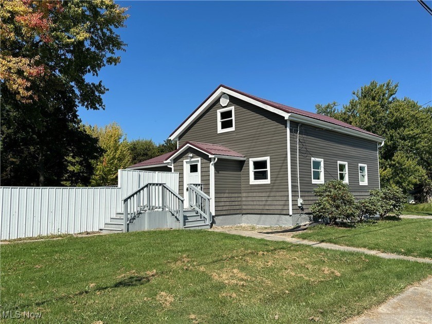Total Home Remodel on 1.86 Acres in Conneaut, Ashtabula County - Beach Home for sale in Conneaut, Ohio on Beachhouse.com