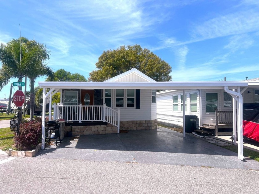 This Beautifully Updated Corner Lot 1 Bedroom, 1 Bath Partially - Beach Home for sale in Holiday, Florida on Beachhouse.com