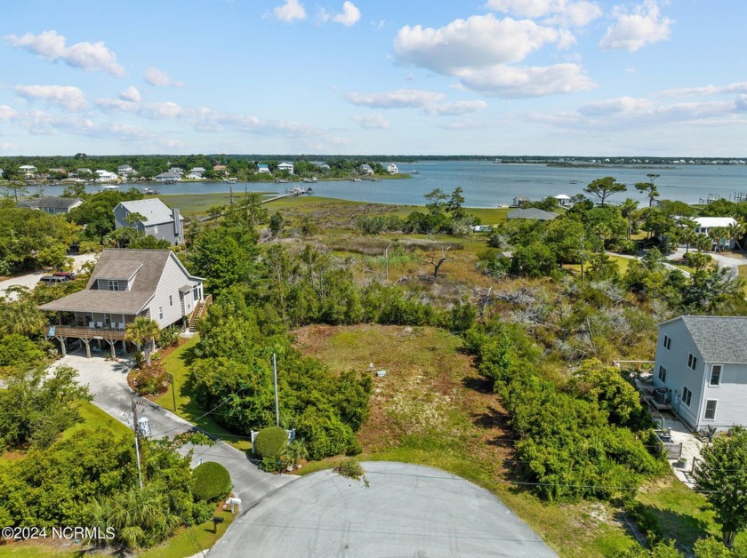 A great waterfront lot located on a dead-end straight with - Beach Lot for sale in Emerald Isle, North Carolina on Beachhouse.com