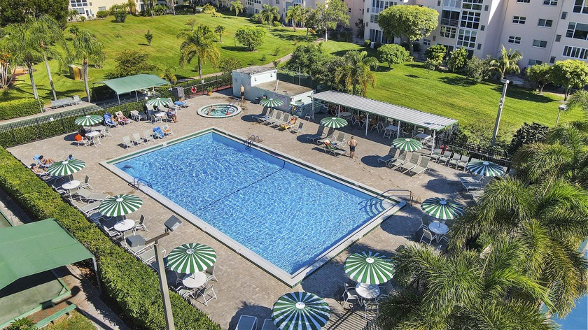 Fully furnished, turnkey 3rd-floor condo located in Building 14 - Beach Condo for sale in Boynton Beach, Florida on Beachhouse.com