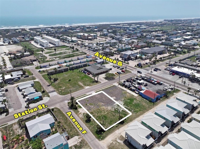 The prime location of this 10,625 square foot lot is enhanced by - Beach Commercial for sale in Port Aransas, Texas on Beachhouse.com