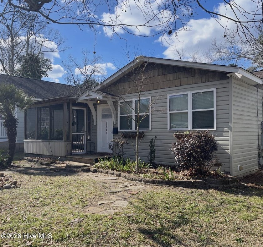 Welcome home to this darling cottage in a very popular - Beach Home for sale in Wilmington, North Carolina on Beachhouse.com