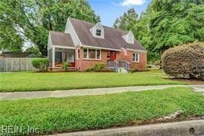 Stunning brick Cape Cod, beautifully renovated and ready for you - Beach Home for sale in Norfolk, Virginia on Beachhouse.com