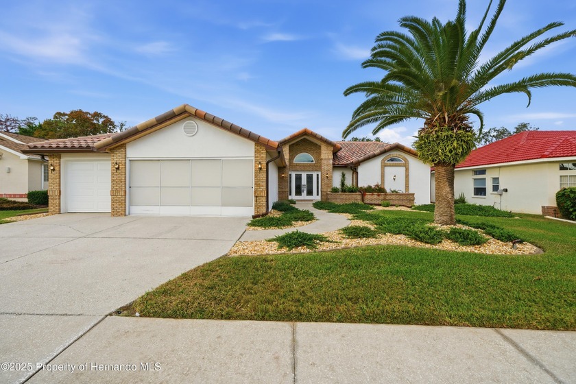 10519 Audie Brook Dr | 414,900 3 Beds | 3 Baths | 2,374 Sq Ft | - Beach Home for sale in Spring Hill, Florida on Beachhouse.com