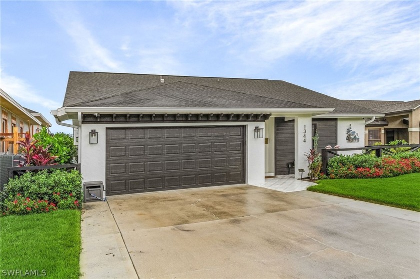 Better than any new build - this home has too many upgrades to - Beach Home for sale in Naples, Florida on Beachhouse.com