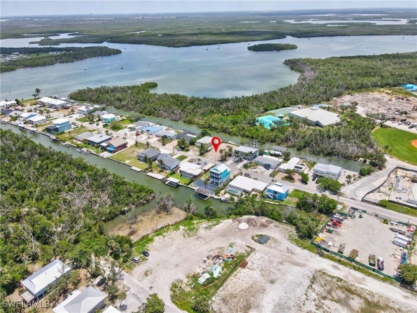 This exceptional lot is zoned for duplex construction, offering - Beach Lot for sale in Fort Myers Beach, Florida on Beachhouse.com