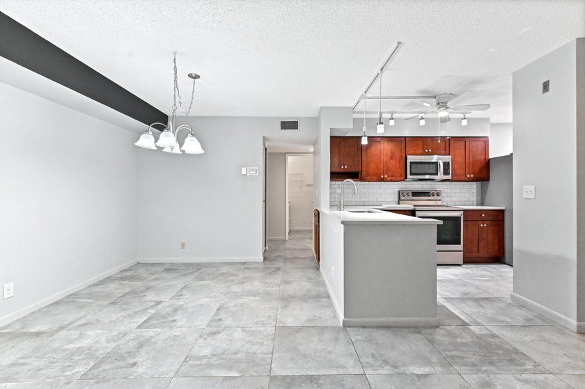 Welcome to the International Club at Villages of Oriole! This - Beach Condo for sale in Delray Beach, Florida on Beachhouse.com