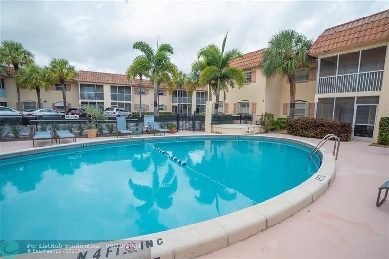 Welcome to this charming 1 bedroom, 1 bathroom unit in Barcelona - Beach Condo for sale in Pompano Beach, Florida on Beachhouse.com