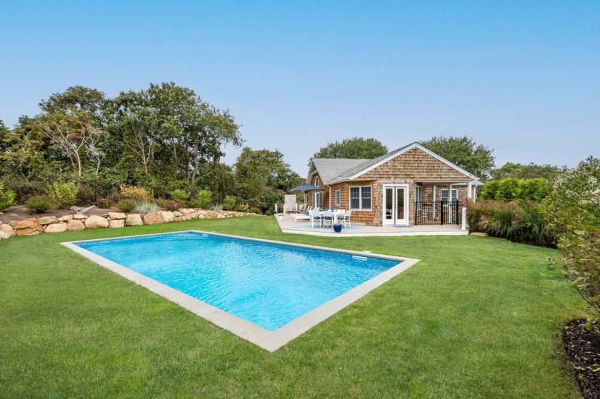 Drop you bags and hit the beach, pool, links, or clay courts - Beach Home for sale in Montauk, New York on Beachhouse.com