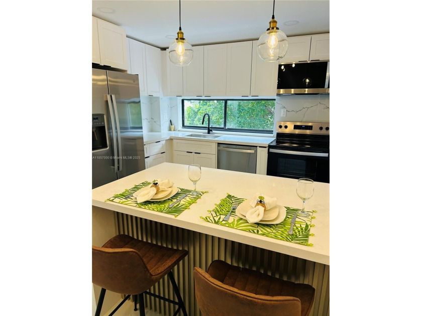 Best location to live or invest!!! Can be rented immediately min - Beach Condo for sale in Sunny Isles Beach, Florida on Beachhouse.com