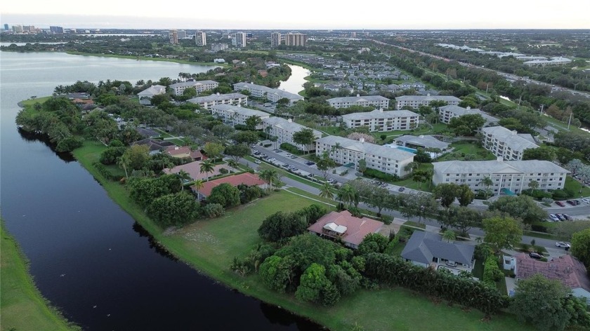 LAST LOT AVAILABLE - .035 ACRE - WATERFRONT LOT! President - Beach Lot for sale in West Palm Beach, Florida on Beachhouse.com