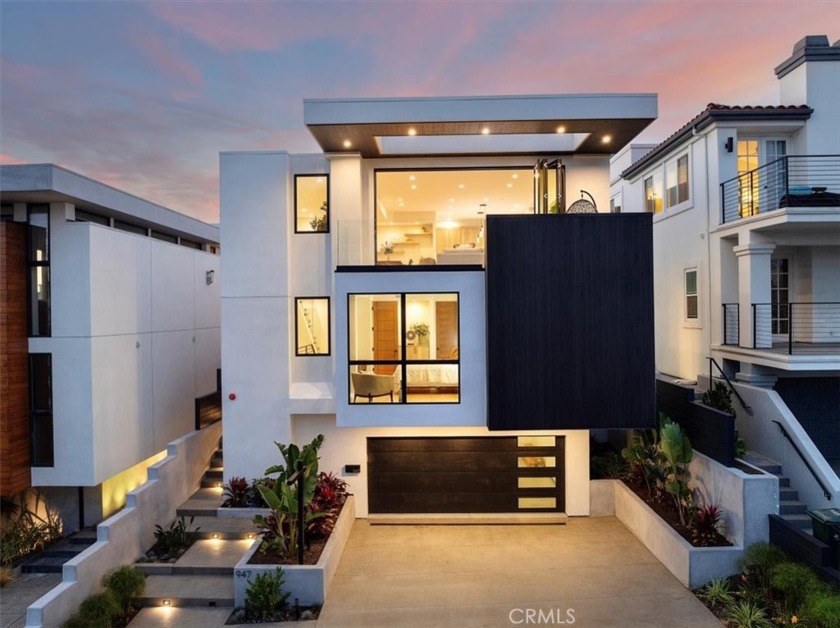 Stunning New Construction in Hermosa Beach. Experience luxury - Beach Townhome/Townhouse for sale in Hermosa Beach, California on Beachhouse.com