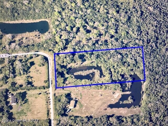 5 acres of land providing privacy surrounded by beautiful oaks - Beach Lot for sale in Mims, Florida on Beachhouse.com