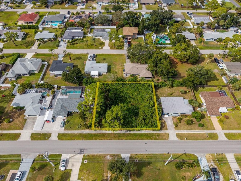 Build your dream home on this rarely available oversized 12,000 - Beach Lot for sale in Venice, Florida on Beachhouse.com
