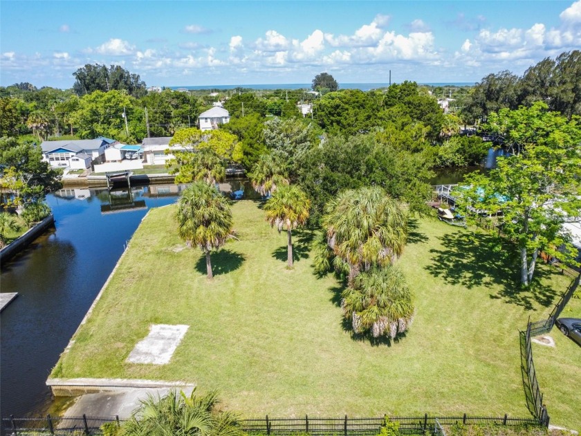 Fenced in double lot in cul de sac, in the Waterway Shores - Beach Lot for sale in Hudson, Florida on Beachhouse.com