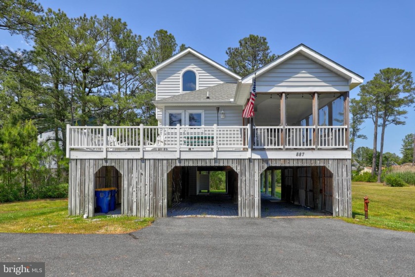 Beautiful coastal style home just 1 mile to the beach! This 4 - Beach Home for sale in Bethany Beach, Delaware on Beachhouse.com