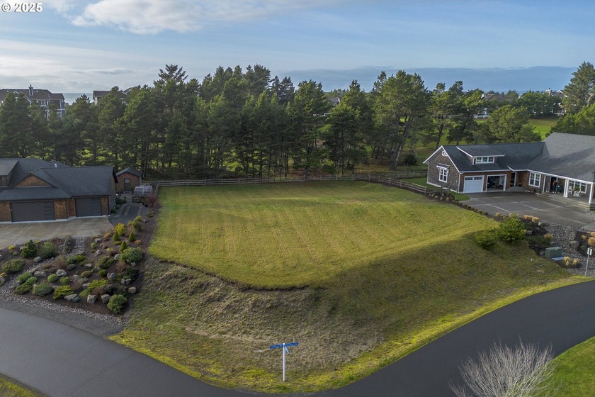 Build your dream home here! Premier Golf course front, mountain - Beach Lot for sale in Gearhart, Oregon on Beachhouse.com