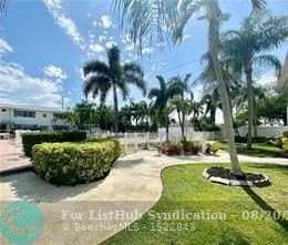 Lovely Well kept Complex in Imperial Point- Close to federal-10 - Beach Condo for sale in Fort Lauderdale, Florida on Beachhouse.com