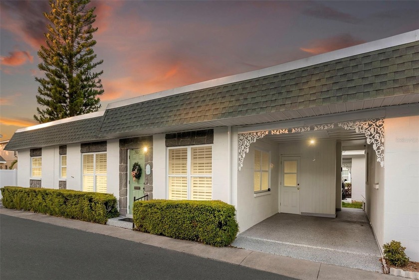 One or more photo(s) has been virtually staged. Move-in ready - Beach Townhome/Townhouse for sale in St. Petersburg, Florida on Beachhouse.com