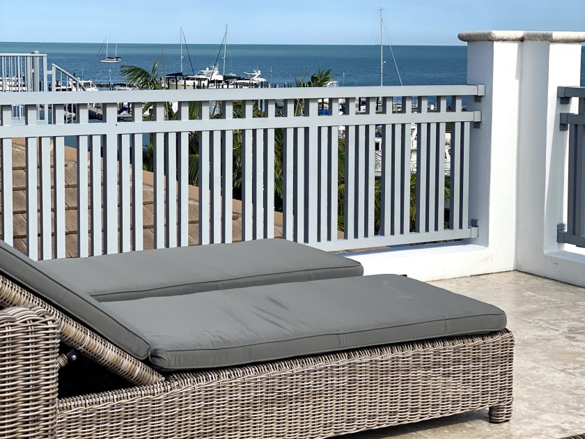 Clean & Pristine w Roof Top Deck & Water Views - Marina Bay - Beach Vacation Rentals in Marathon, Florida on Beachhouse.com