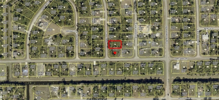 Excellent opportunity with a corner lot in an area with new - Beach Lot for sale in Lehigh Acres, Florida on Beachhouse.com