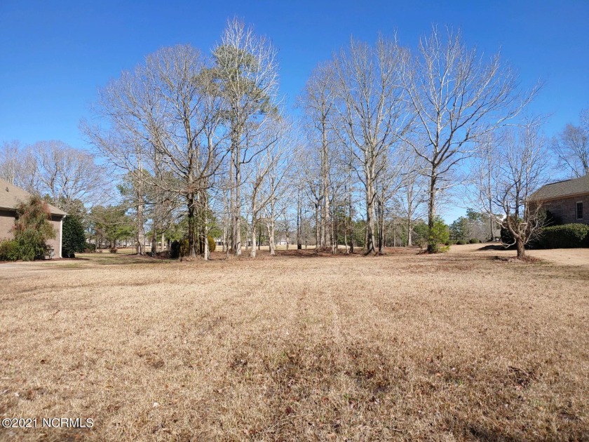 Build your dream home on this beautiful almost half acre lot - Beach Lot for sale in New Bern, North Carolina on Beachhouse.com