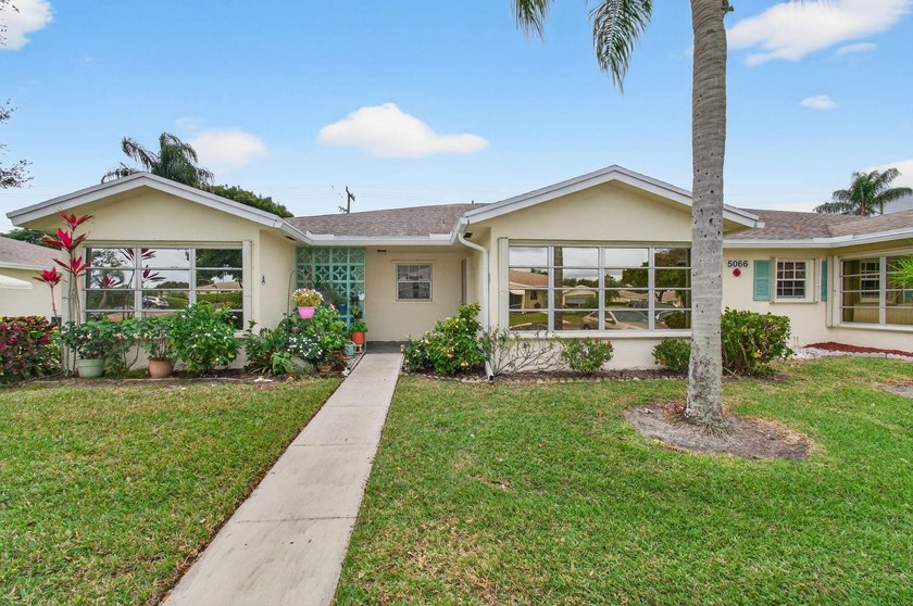 Charming 1BR/2BA villa in the desirable 55+ community of High - Beach Home for sale in Delray Beach, Florida on Beachhouse.com