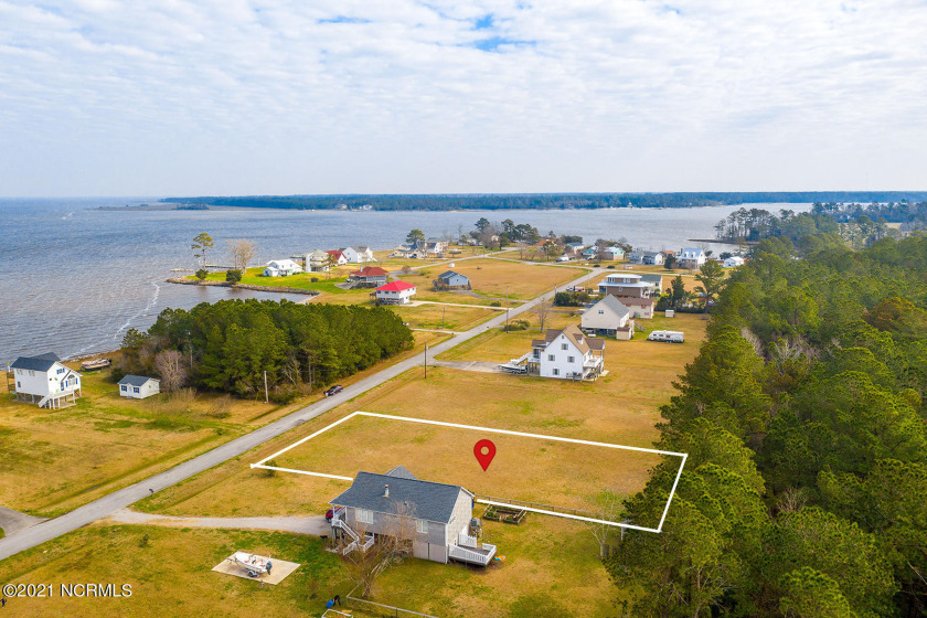 Half acre lot with views of the Neuse River.  Build your dream - Beach Lot for sale in Havelock, North Carolina on Beachhouse.com