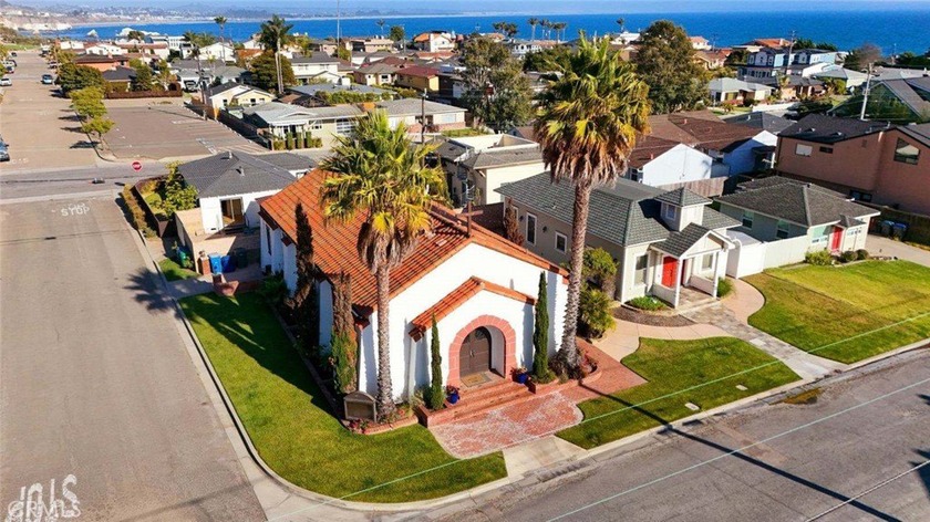 Welcome to this desirable Chapel by the Sea , called The Pearl - Beach Home for sale in Pismo Beach, California on Beachhouse.com
