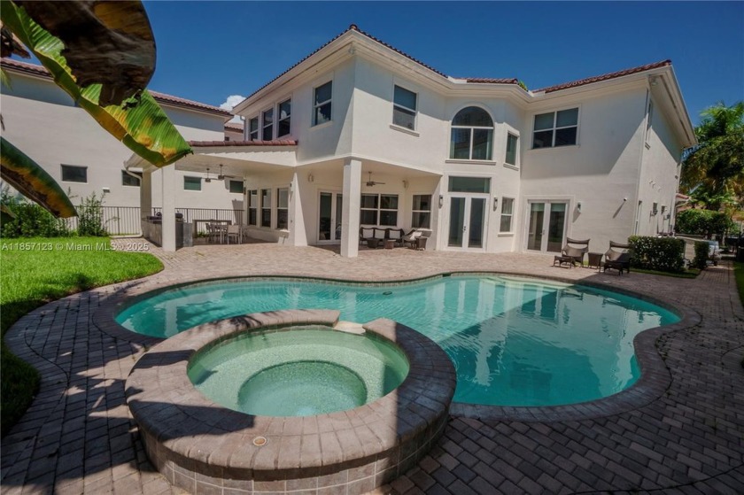 Fully renovated 5-bed, 4.5-bath home in the highly sought-after - Beach Home for sale in Hollywood, Florida on Beachhouse.com