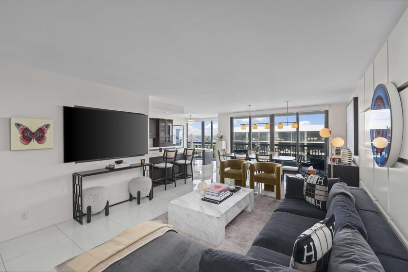This recently renovated residence features an open layout with - Beach Condo for sale in Palm Beach, Florida on Beachhouse.com