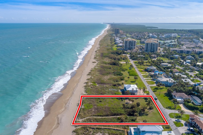 This spectacular South Hutchinson Island 1+ acre oceanfront lot - Beach Lot for sale in Fort Pierce, Florida on Beachhouse.com