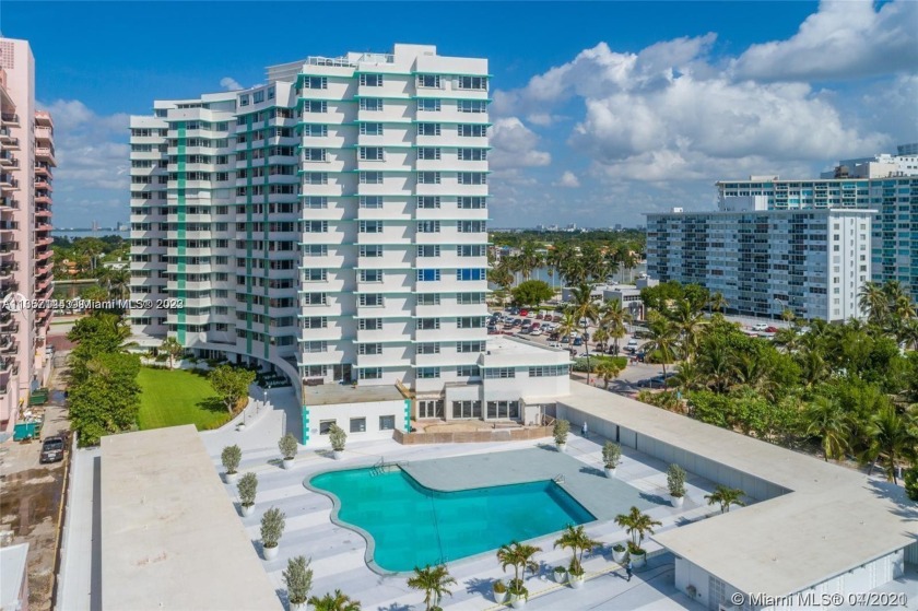 Direct ocean view, fully remodeled, and very spacious apartment - Beach Condo for sale in Miami Beach, Florida on Beachhouse.com