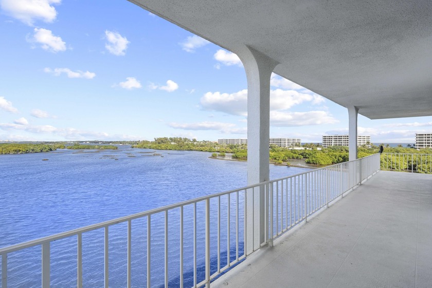 Rare northeast corner penthouse with sweeping Intracoastal and - Beach Condo for sale in Palm Beach, Florida on Beachhouse.com