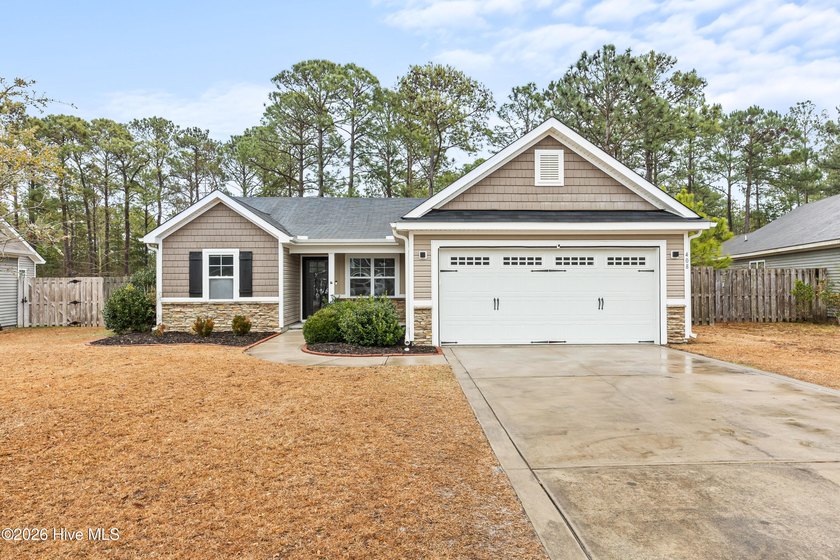 Welcome to 408 Ridgeway Drive, nestled in the desirable Sneads - Beach Home for sale in Sneads Ferry, North Carolina on Beachhouse.com
