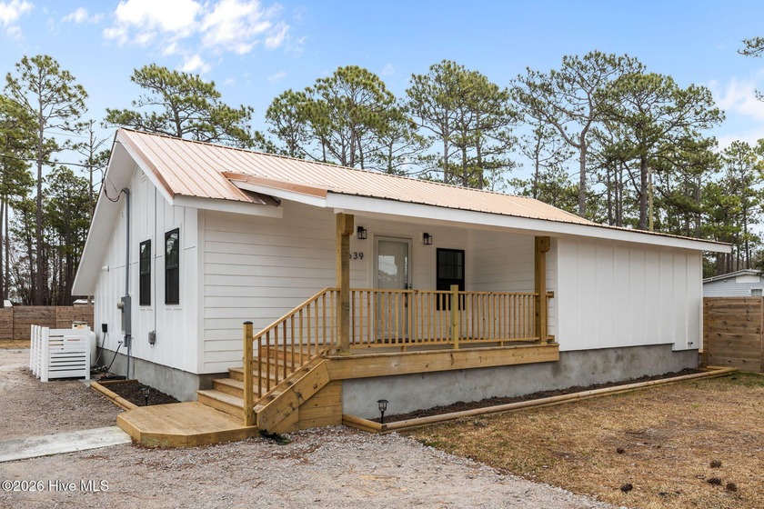 Recently renovated contemporary-style home with a spacious 36' X - Beach Home for sale in Newport, North Carolina on Beachhouse.com